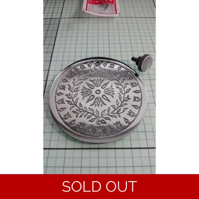 Singer 66k chrome rear cover plate and fixing Singer part No 3256 title=